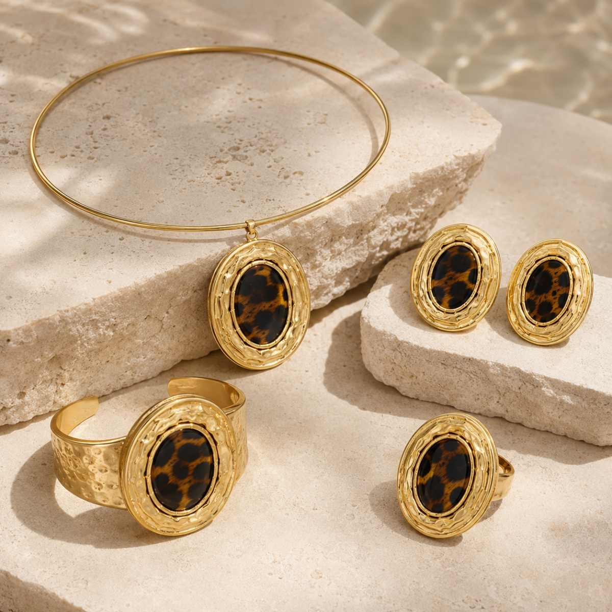 Conjunto gargantilla acrílico ovalado – Leopardo